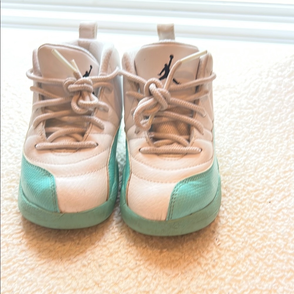 Jordan White and Green Sneakers High-Top Lace-Up